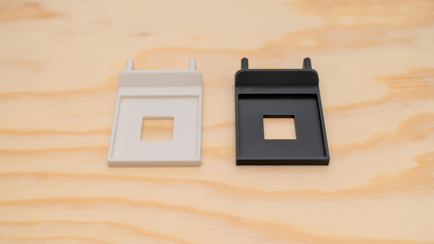Lego Brickheadz mount for Ikea Skadis Pegboard