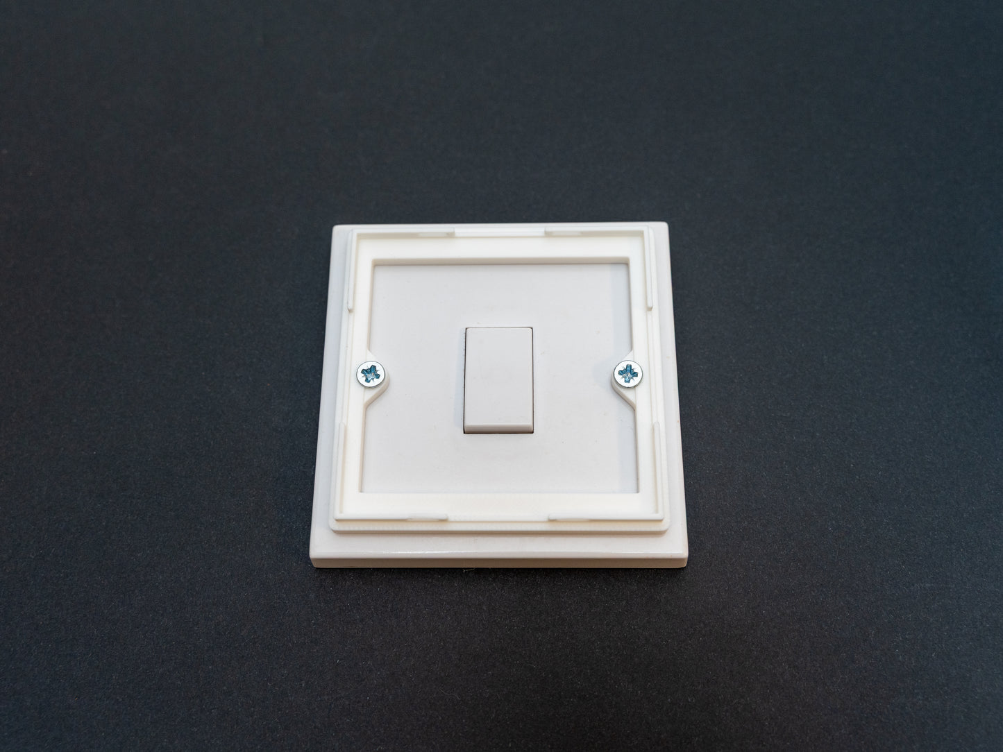 Philips Hue Smart Button Mount for UK Light Switch