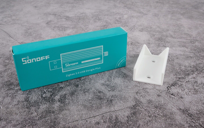 SONOFF Zigbee 3.0 USB Dongle (E) + Mount/Bracket